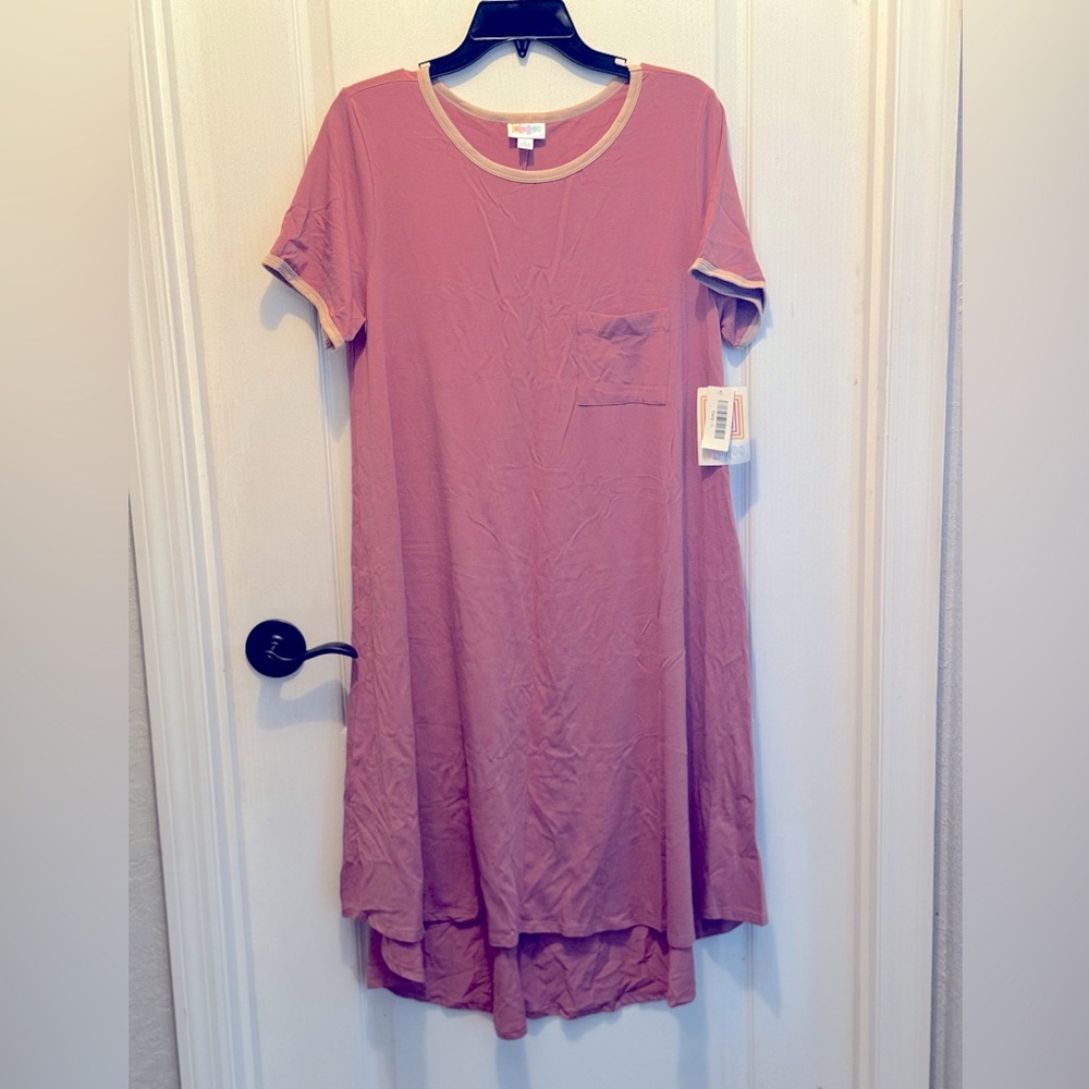 NWT Lularoe Carly L. Pretty rose with pink piping.